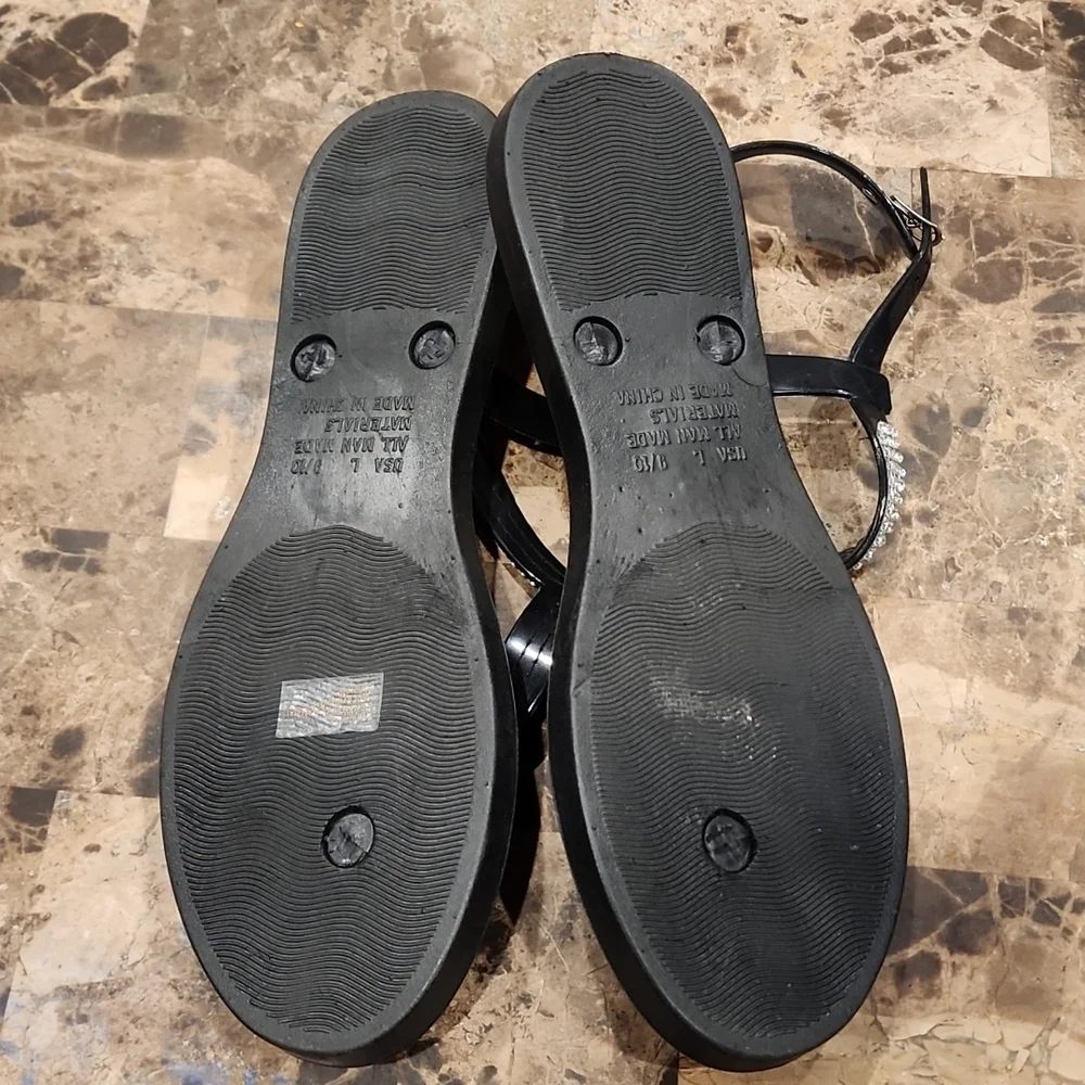 Woman's Sandals - Picture 4 of 5